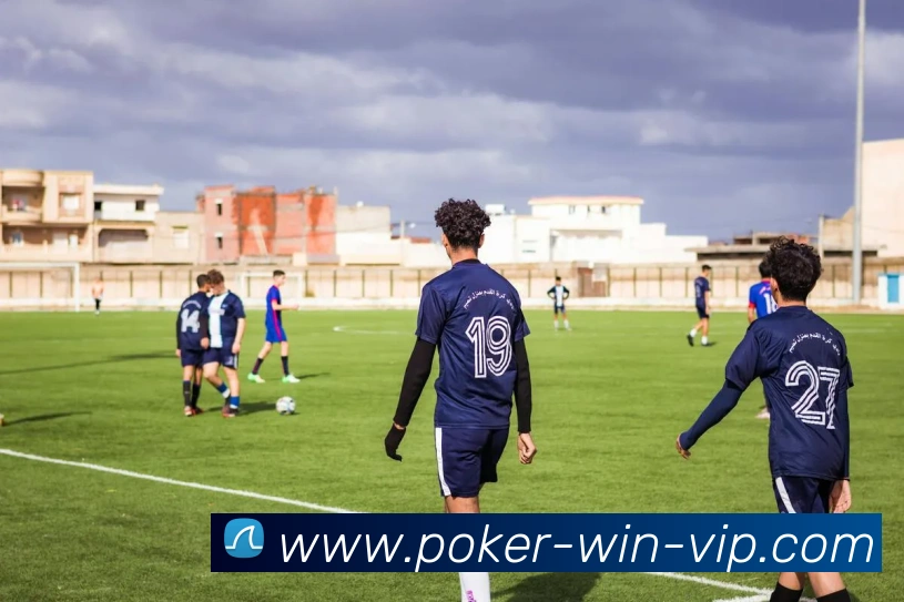 利物浦防线逐渐稳固近五场三次零封展现强大防守能力